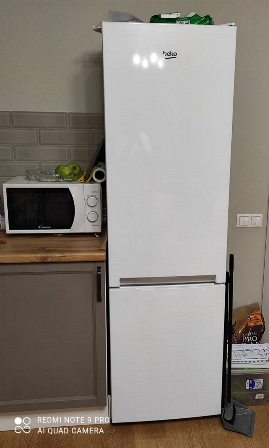 Холодильник Beko RCSK 310M20 W купить в Москве в интернет-магазине Эльдорадо