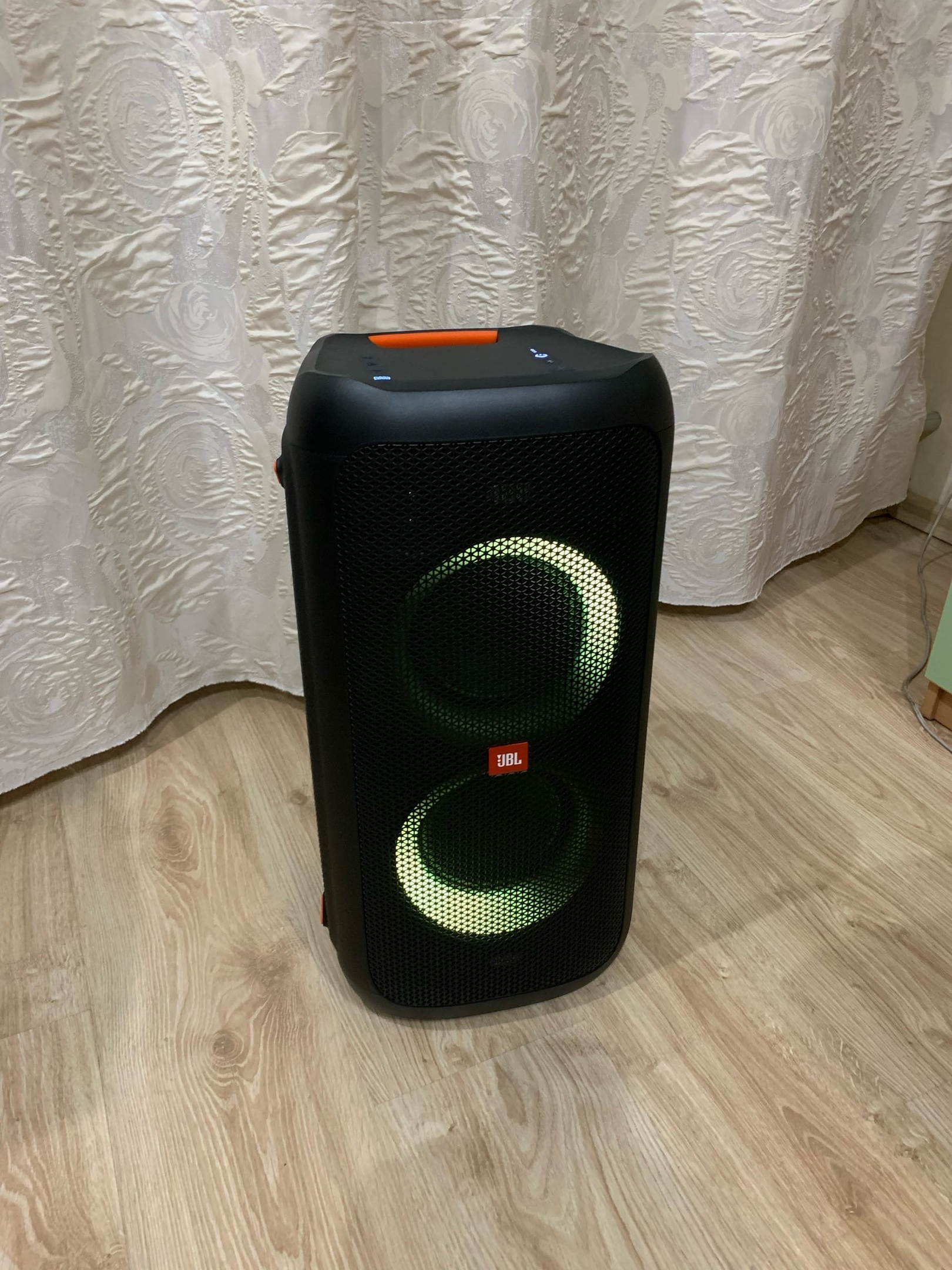 Обзор протативной колонки JBL Party Box 100 Black Обзоры пользователей