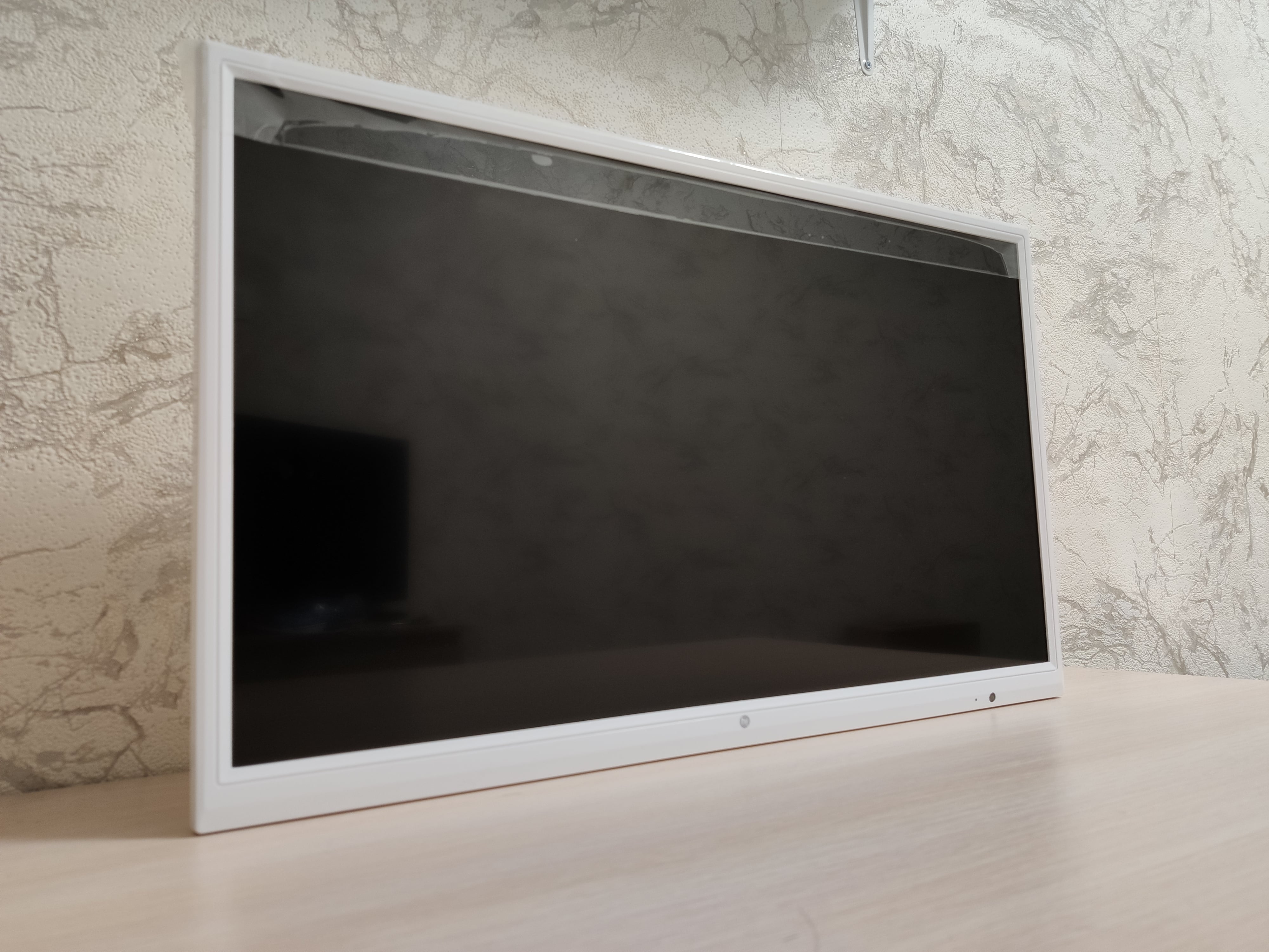 Знакомимся с LED телевизором 23.6" Hi 24HT101W Обзоры пользователей
