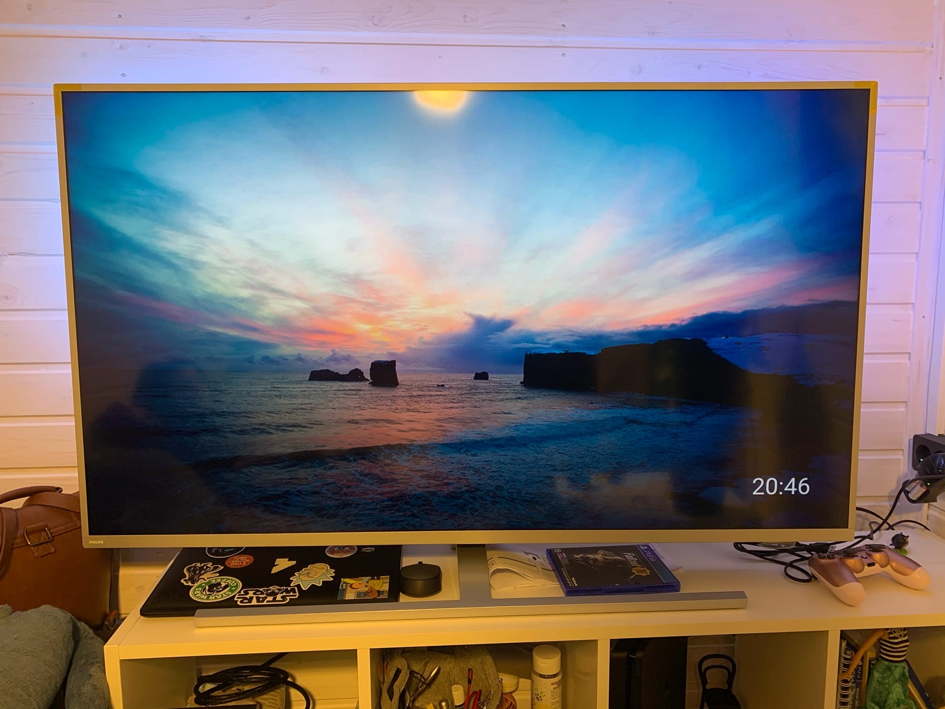 Просто космический Ambilight, Ultra HD (4K) LED телевизор 50